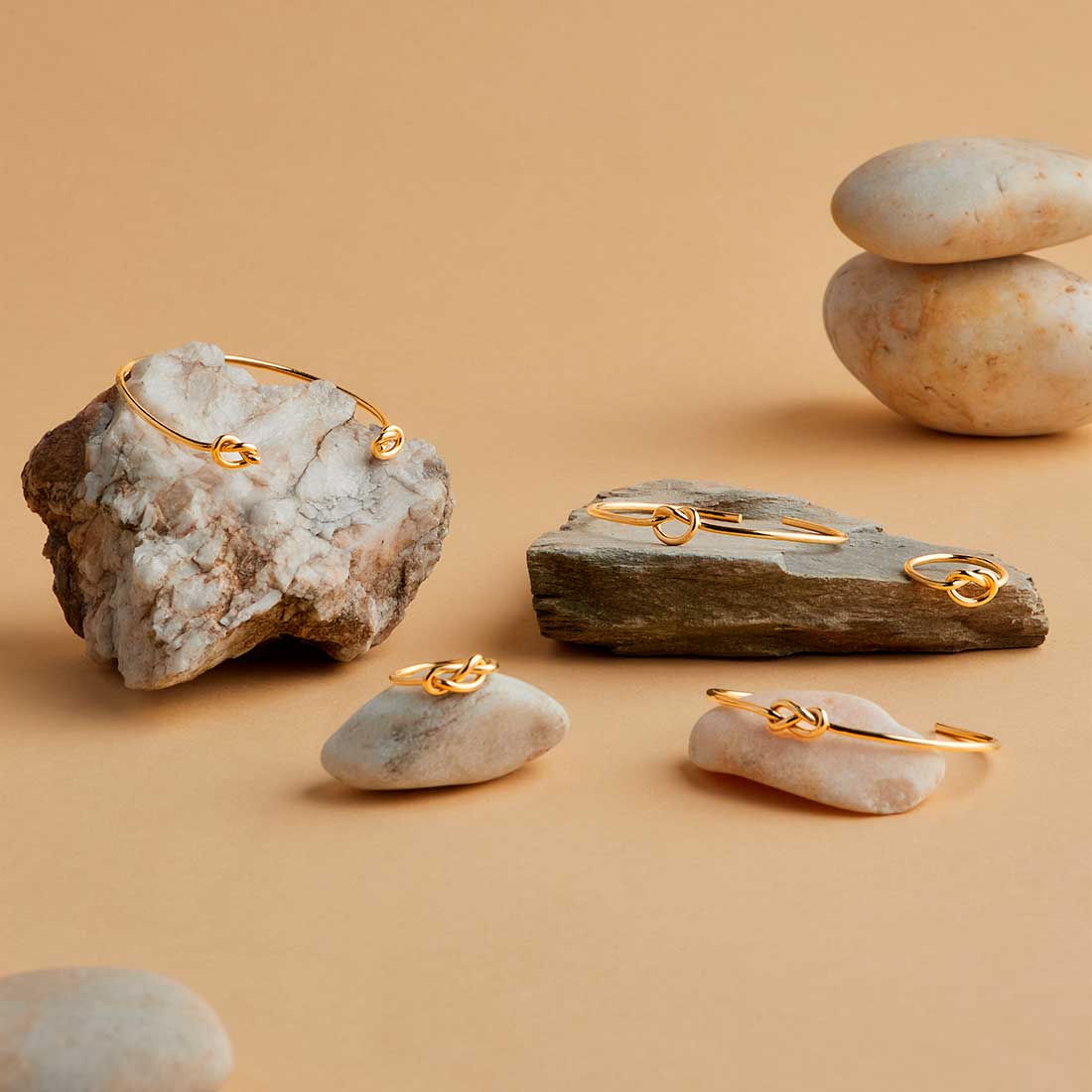 KNOT SIMPLE KNOT BANGLE