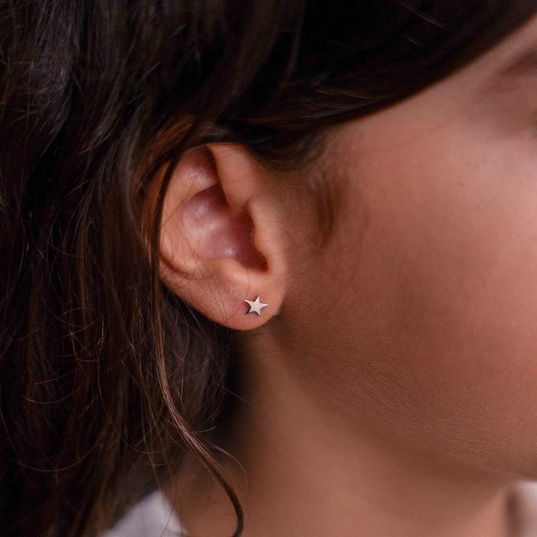 MINI COQUINE STAR EARRINGS