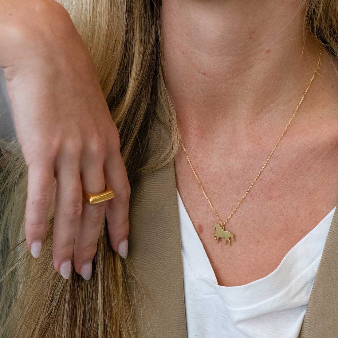 NATURE HORSE NECKLACE